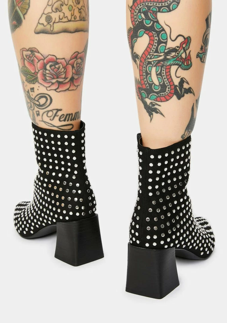 Budget ⌛ Steve Madden Elaria Studded Suede Booties 🤩 4 Steve Madden Elaria Studded Suede Booties