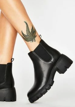 Steve Madden Howler Ankle Boots