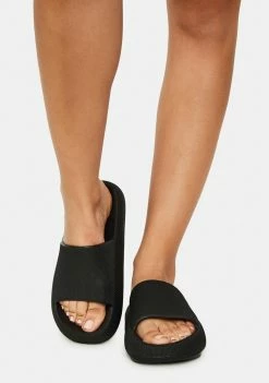 Steve Madden Scuba Slides