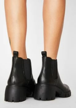 Steve Madden Howler Ankle Boots