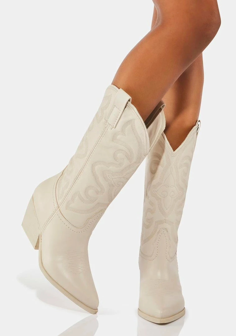 New 😉 Steve Madden White West Cowboy 🥾 Boots 🥾 Boots & Booties 😉 3 Steve Madden White West Cowboy Boots Boots & Booties