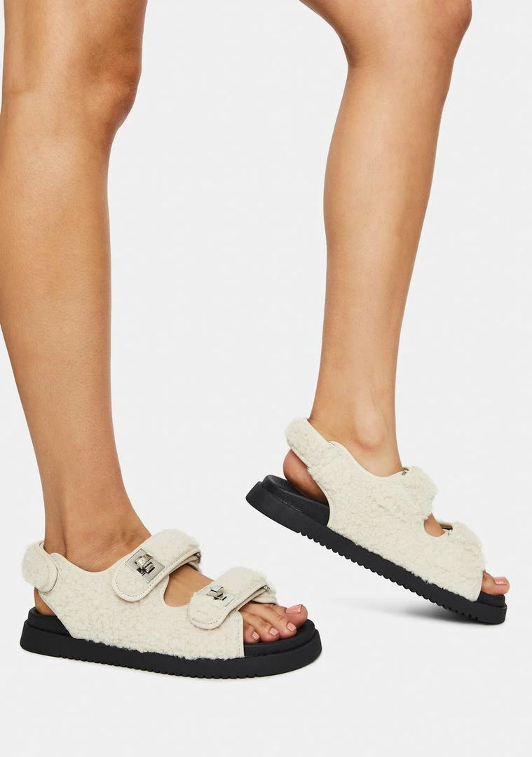Top 10 🥰 Steve Madden Oatmeal Margie Fluffy 🩴 Sandals 🎁 1 Steve Madden Oatmeal Margie Fluffy Sandals
