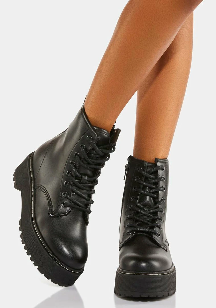 Buy 🔔 Steve Madden Black Bettyy Combat 🥾 Boots 🥾 Boots & Booties ✨ 1 Steve Madden Black Bettyy Combat Boots Boots & Booties