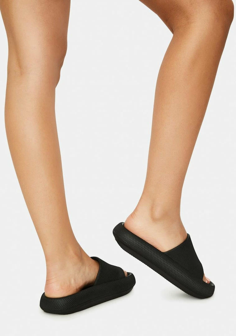 Deals โ Steve Madden Scuba Slides ๐ 4 Steve Madden Scuba Slides