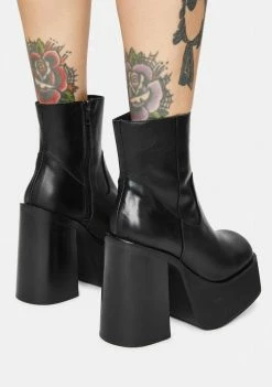 Steve Madden Platforms Siene Leather Boots