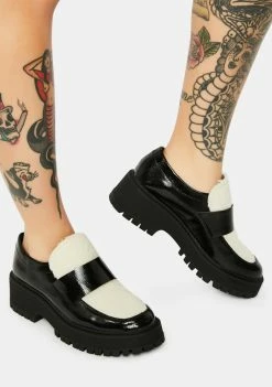 Brand new ๐ฏ Steve Madden Black & White Malvern Loafers โค๏ธ 6 Steve Madden Black & White Malvern Loafers