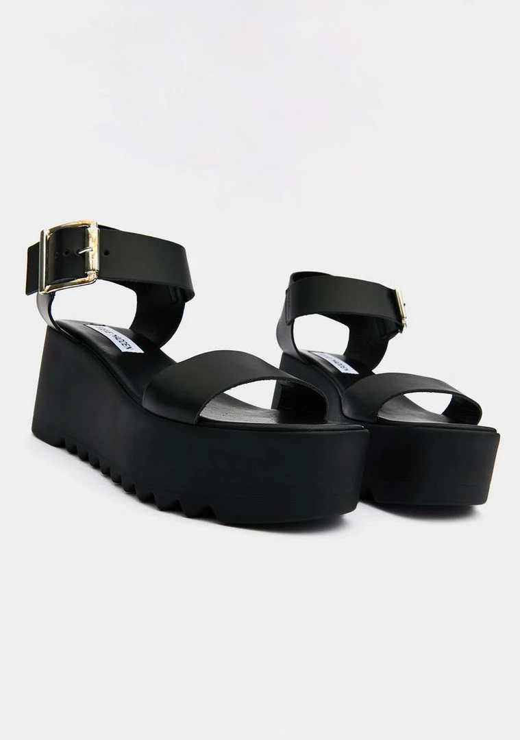 Deals βοΈ Steve Madden Platforms Black Leather Lake Platform π©΄ Sandals π 3 Steve Madden Platforms Black Leather Lake Platform Sandals