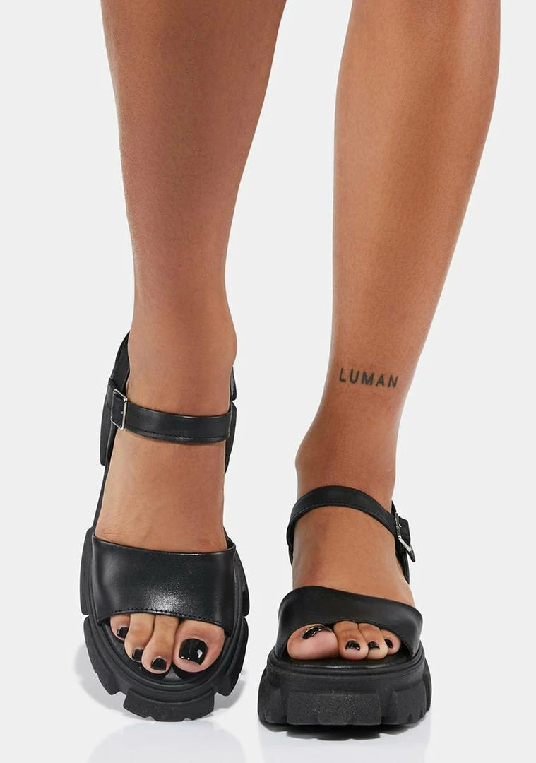 Outlet ✔️ Steve Madden Wicked Tazia 🩴 Sandals ✔️ 2 Steve Madden Wicked Tazia Sandals