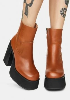 Steve Madden Cognac Siene Leather Boots