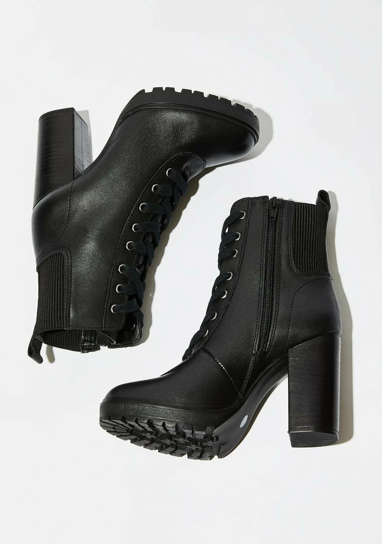 Best Sale 😍 Steve Madden Black Leather Latch 🥾 Boots 🧨 2 Steve Madden Black Leather Latch Boots