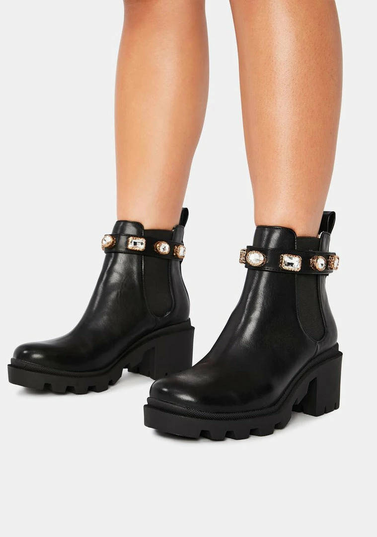 Best deal β Steve Madden Black Amulet Booties π₯Ύ Boots & Booties π 1 Steve Madden Black Amulet Booties Boots & Booties