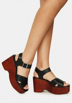 Steve Madden Thriving Platform Sandals