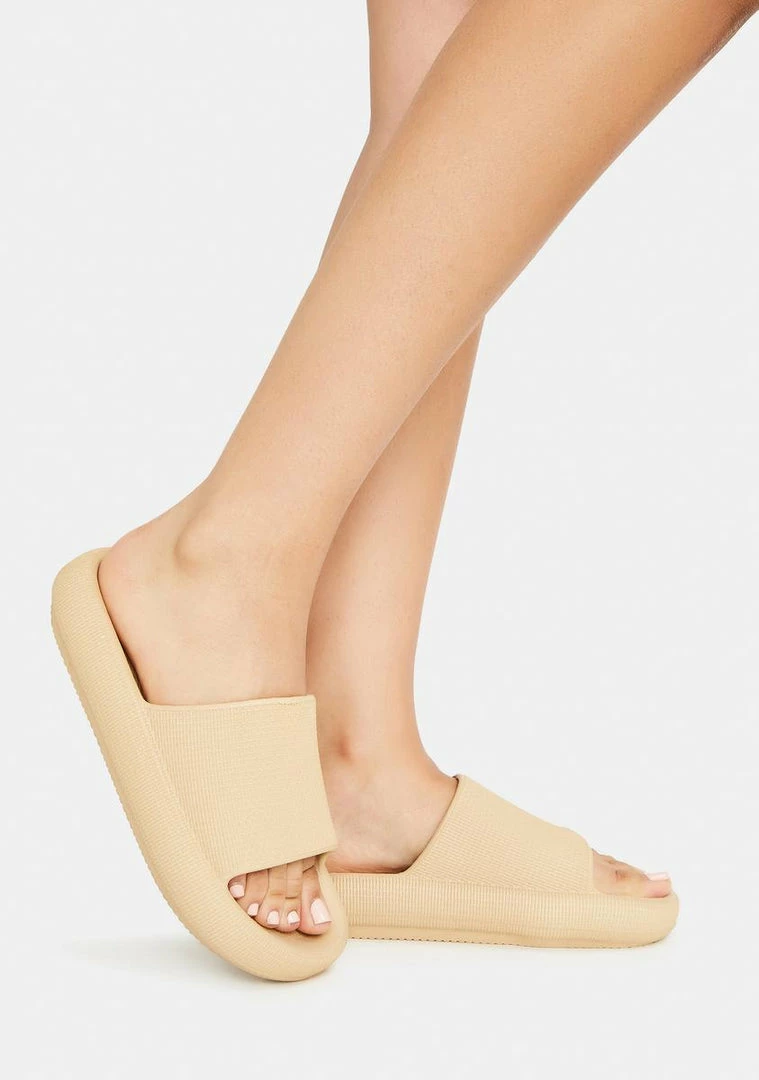 Best Pirce 🎁 Steve Madden Tan Scuba Slides 🩴 Sandals 💯 1 Steve Madden Tan Scuba Slides Sandals