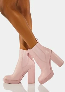 New π₯° Steve Madden Pink Triple Leather Chelsea π₯Ύ Boots π 6 Steve Madden Pink Triple Leather Chelsea Boots