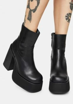 Steve Madden Platforms Siene Leather Boots