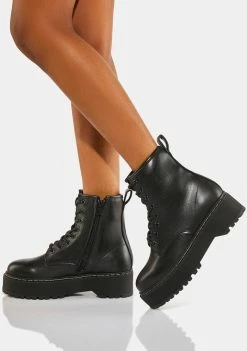 Buy 🔔 Steve Madden Black Bettyy Combat 🥾 Boots 🥾 Boots & Booties ✨ 6 Steve Madden Black Bettyy Combat Boots Boots & Booties